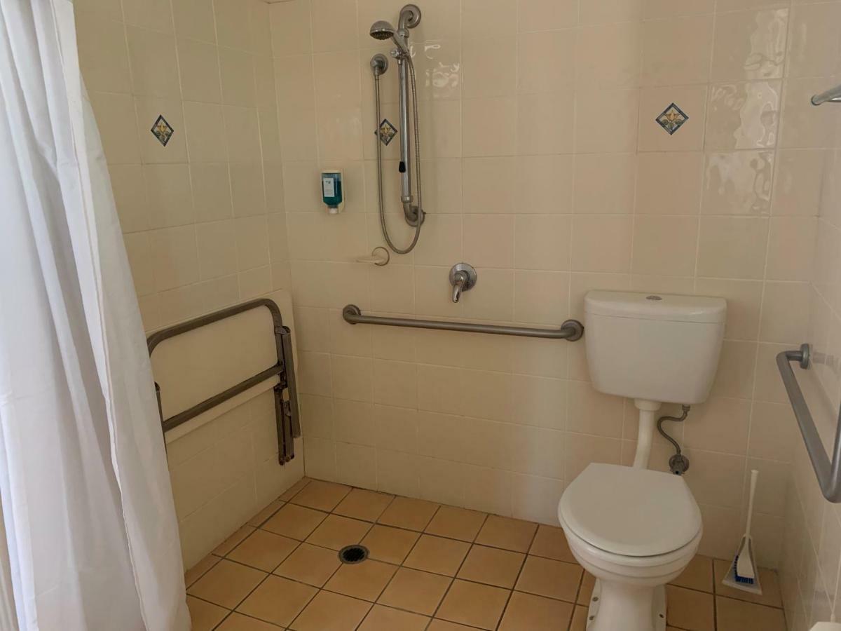 Biloela Palms Motor Inn Zewnętrze zdjęcie